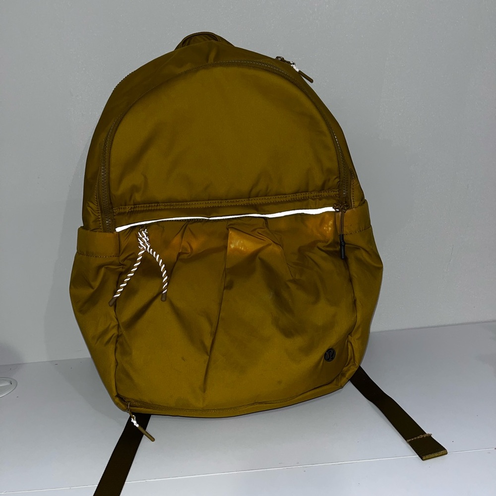 Lululemon backpack - Picture 2 of 6